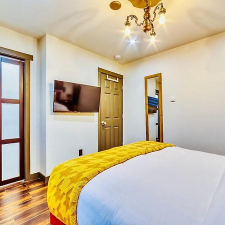 Neocolonial Nouveau Kensington Vacation Home Vancouver Ngoại thất bức ảnh