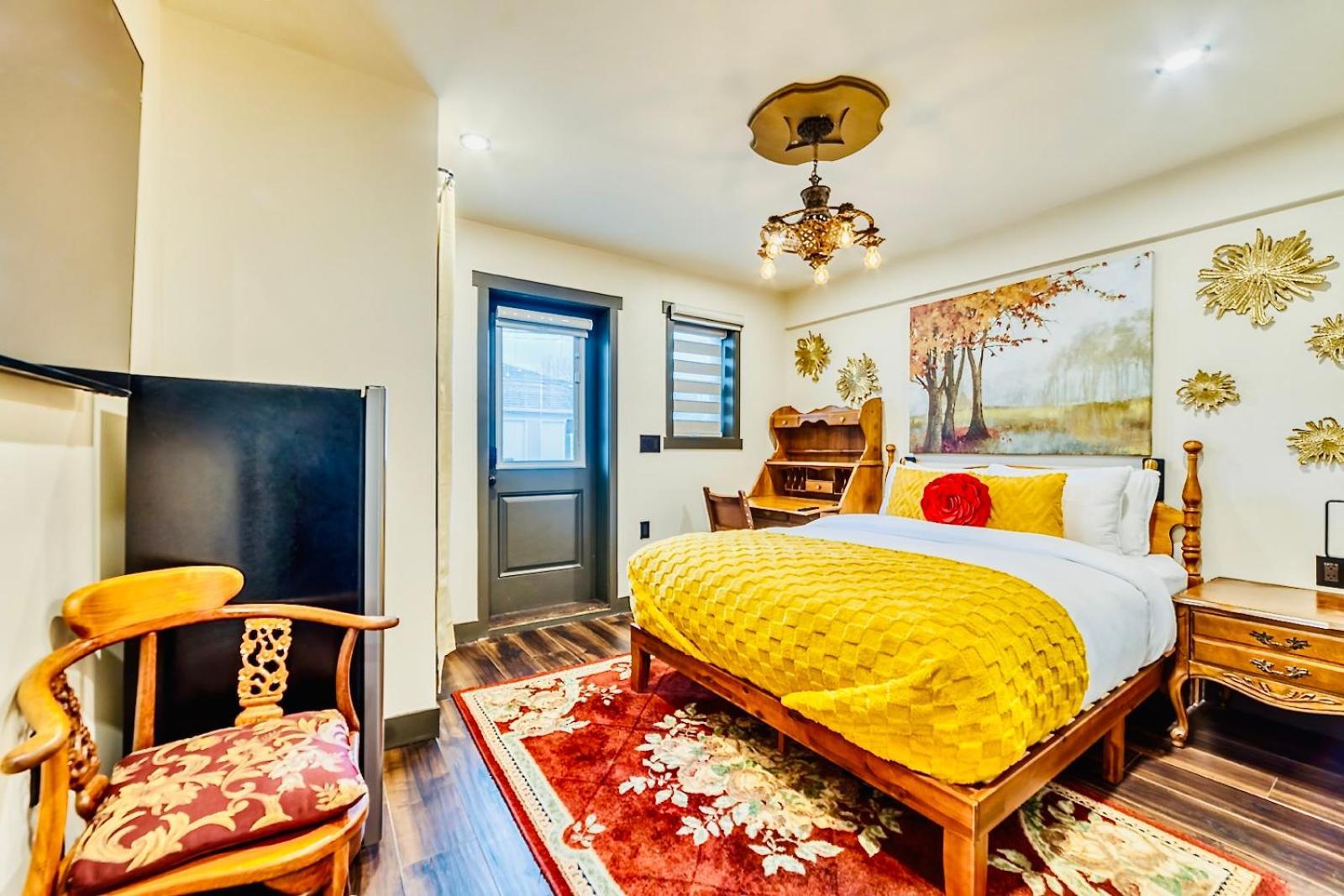 Neocolonial Nouveau Kensington Vacation Home Vancouver Ngoại thất bức ảnh