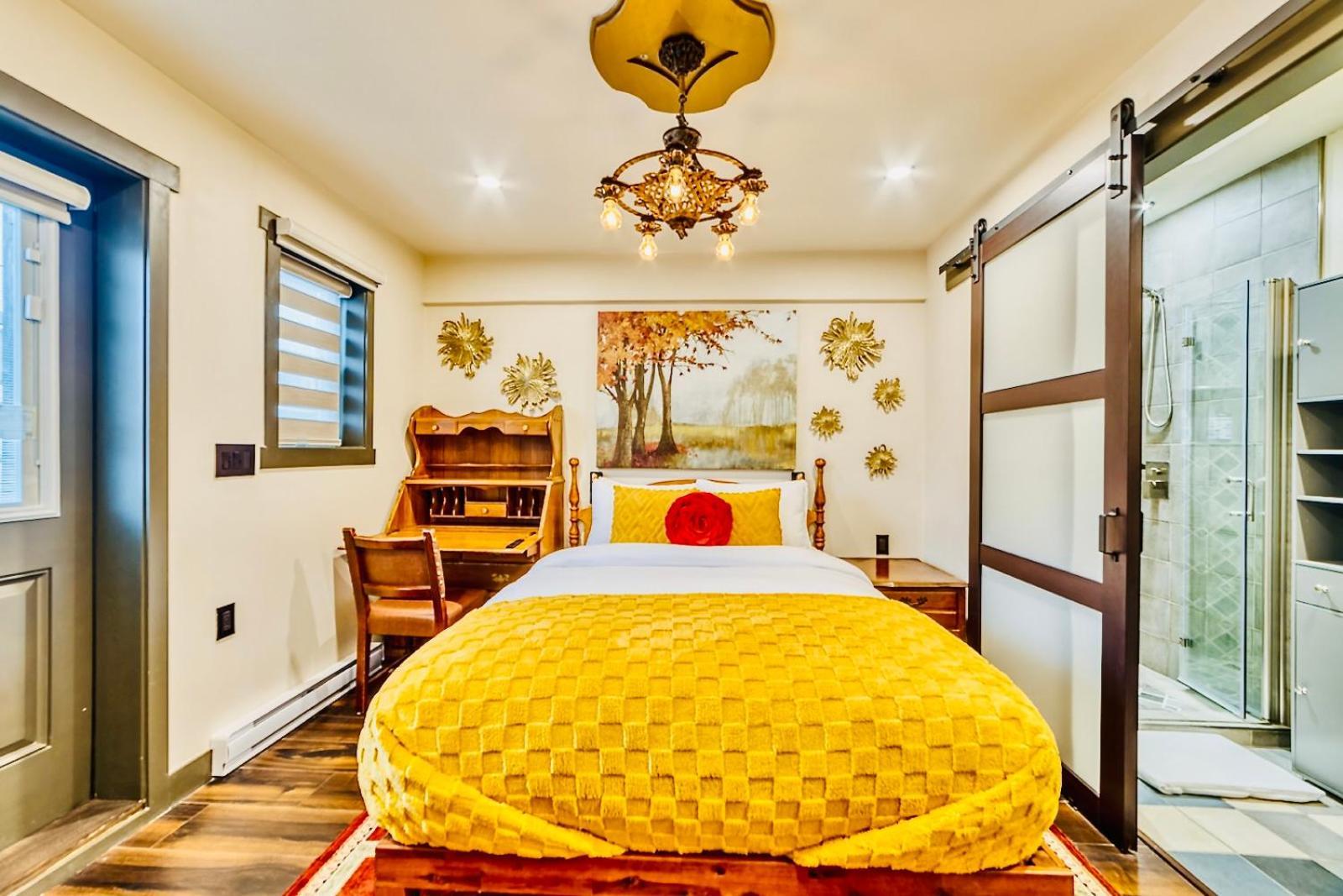 Neocolonial Nouveau Kensington Vacation Home Vancouver Ngoại thất bức ảnh